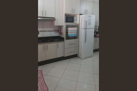 Casa à venda com 150m², 3 quartos e 4 vagas