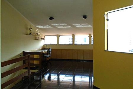 Casa à venda com 120m², 3 quartos e 2 vagas