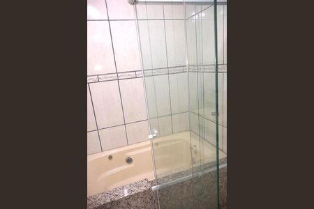 Casa à venda com 180m², 2 quartos e 3 vagas