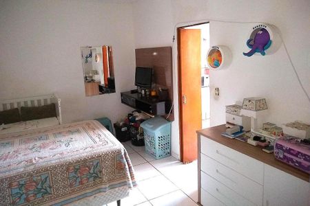 Casa à venda com 180m², 2 quartos e 3 vagas