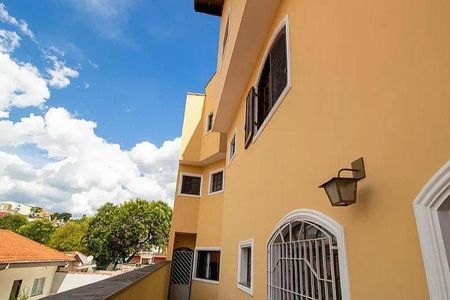 Casa à venda com 160m², 3 quartos e 4 vagas