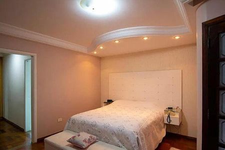 Casa à venda com 160m², 3 quartos e 4 vagas