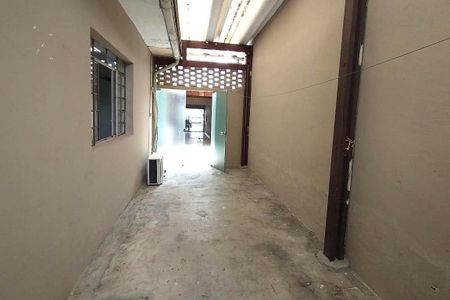 Casa à venda com 70m², 3 quartos e 5 vagas