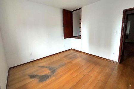 Casa à venda com 70m², 3 quartos e 5 vagas