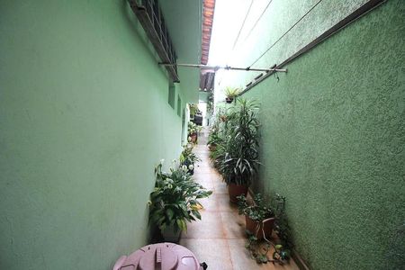 Casa à venda com 129m², 4 quartos e 2 vagas