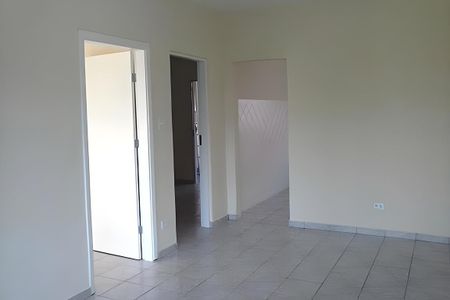 Casa à venda com 240m², 2 quartos e 1 vaga