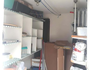 Casa à venda com 240m², 2 quartos e 1 vaga