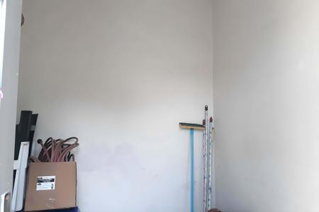 Casa à venda com 240m², 2 quartos e 1 vaga