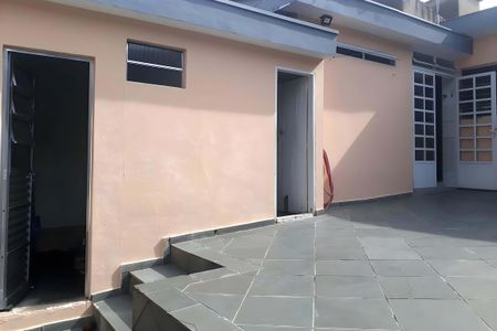 Casa à venda com 240m², 2 quartos e 1 vaga