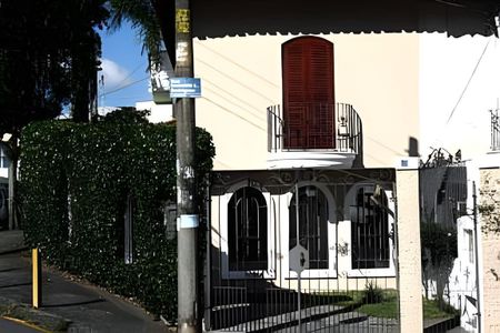 Casa à venda com 138m², 3 quartos e 4 vagas