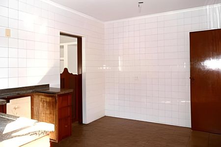 Casa à venda com 138m², 3 quartos e 4 vagas