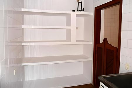 Casa à venda com 138m², 3 quartos e 4 vagas