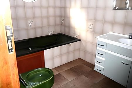 Casa à venda com 138m², 3 quartos e 4 vagas