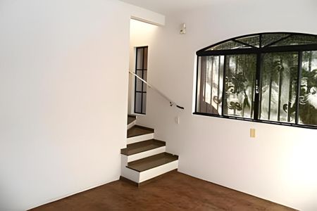 Casa à venda com 138m², 3 quartos e 4 vagas