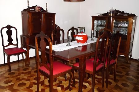 Casa à venda com 360m², 3 quartos e 4 vagas