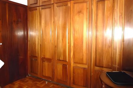 Casa à venda com 360m², 3 quartos e 4 vagas