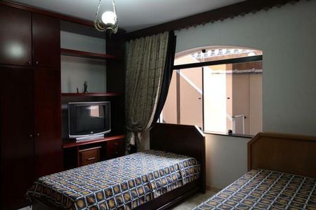 Casa à venda com 250m², 4 quartos e 3 vagas