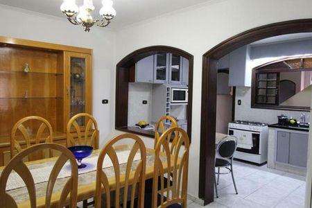 Casa à venda com 250m², 4 quartos e 3 vagas