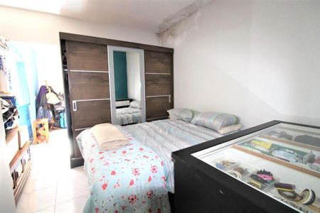 Casa à venda com 168m², 4 quartos e 2 vagas