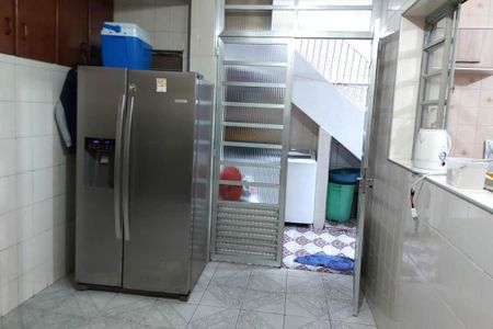 Casa à venda com 179m², 2 quartos e 4 vagas