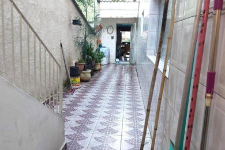 Casa à venda com 179m², 2 quartos e 4 vagas