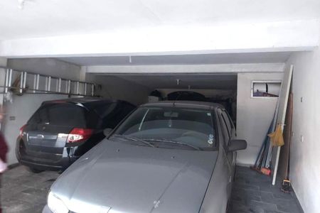 Casa à venda com 179m², 2 quartos e 4 vagas