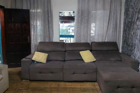 Casa à venda com 179m², 2 quartos e 4 vagas