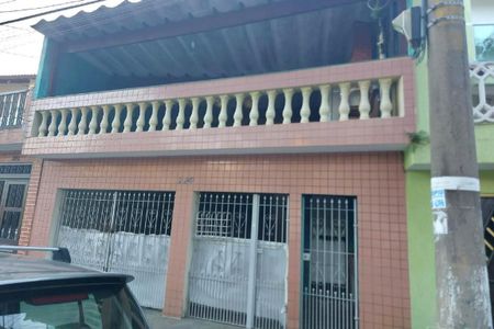 Casa à venda com 179m², 2 quartos e 4 vagas