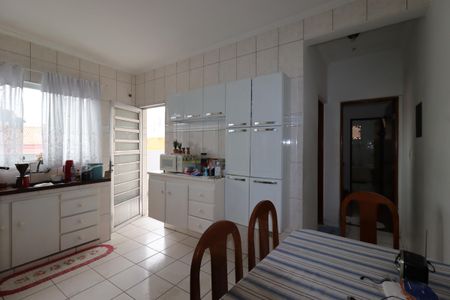 Casa à venda com 132m², 3 quartos e sem vagaCozinha