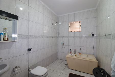 Casa à venda com 132m², 3 quartos e sem vagaBanheiro da Suíte