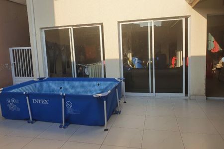 Casa à venda com 251m², 3 quartos e 8 vagas