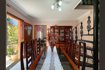 Casa à venda com 115m², 2 quartos e 2 vagas Casa à venda com 115m², 2 quartos e 2 vagasSala de jantar