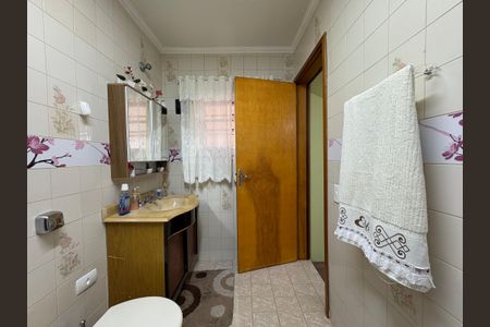 Casa à venda com 115m², 2 quartos e 2 vagas Casa à venda com 115m², 2 quartos e 2 vagasBanheiro da suíte