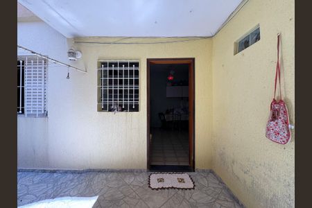 Casa à venda com 115m², 2 quartos e 2 vagas Casa à venda com 115m², 2 quartos e 2 vagasQuintal/edicula