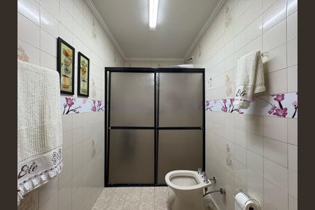 Casa à venda com 115m², 2 quartos e 2 vagas Casa à venda com 115m², 2 quartos e 2 vagasBanheiro da suíte