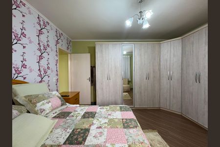 Casa à venda com 115m², 2 quartos e 2 vagas Casa à venda com 115m², 2 quartos e 2 vagasSuite