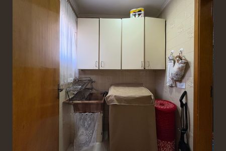 Casa à venda com 115m², 2 quartos e 2 vagas Casa à venda com 115m², 2 quartos e 2 vagasLavanderia