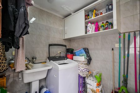 Casa à venda com 150m², 3 quartos e 2 vagas Casa à venda com 150m², 3 quartos e 2 vagasÁrea de Serviço