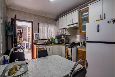 Casa à venda com 150m², 3 quartos e 2 vagas Casa à venda com 150m², 3 quartos e 2 vagasCozinha