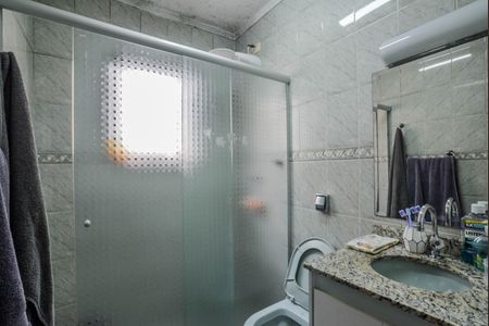 Casa à venda com 150m², 3 quartos e 2 vagas Casa à venda com 150m², 3 quartos e 2 vagasBanheiro Corredor