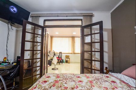 Casa à venda com 150m², 3 quartos e 2 vagas Casa à venda com 150m², 3 quartos e 2 vagas Suíte