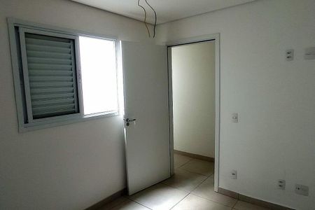 Apartamento à venda com 107m², 2 quartos e 2 vagas