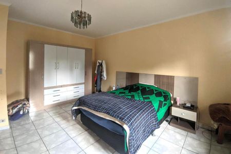 Casa à venda com 300m², 4 quartos e 2 vagas
