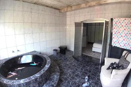 Casa à venda com 140m², 3 quartos e 4 vagas