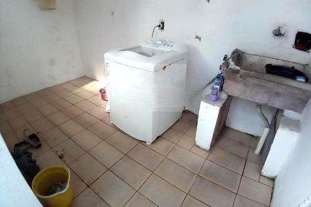 Casa à venda com 140m², 3 quartos e 4 vagas