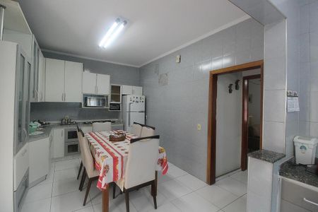 Casa à venda com 125m², 3 quartos e 3 vagas