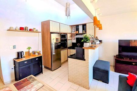 Casa à venda com 184m², 2 quartos e 2 vagas