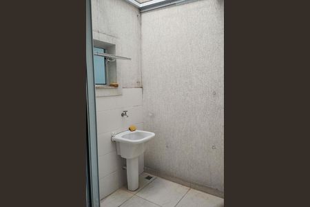 Casa à venda com 106m², 3 quartos e 5 vagas