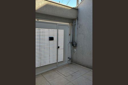 Casa à venda com 106m², 3 quartos e 5 vagas