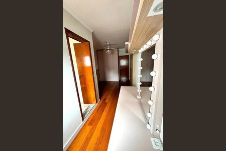 Casa à venda com 63m², 2 quartos e 2 vagas